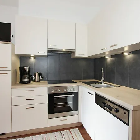 Modern Apartment In F Genberg With Garden Fuegenberg Exterior photo